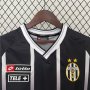 00/01 Juventus Retro Soccer Football Shirt