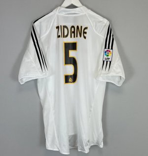 ZIDANE #5 Real Madrid 04/05 Home Retro Shirt